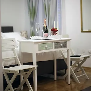 https://ag-apartments.hotelinzadar.com