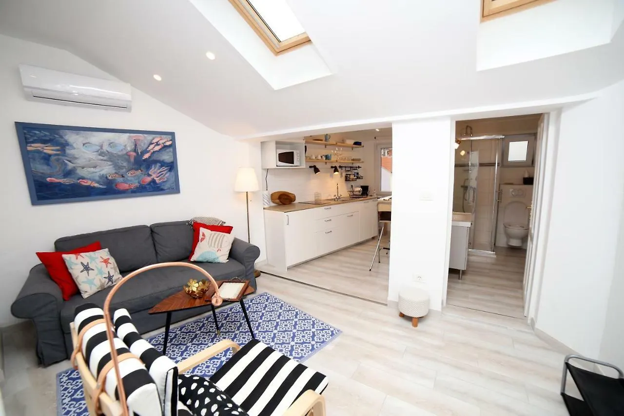 Sweet Suite With Free Private Parking Pula