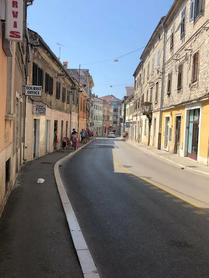 Apartment Sweet Suite With Free Private Parking Pula Croatia