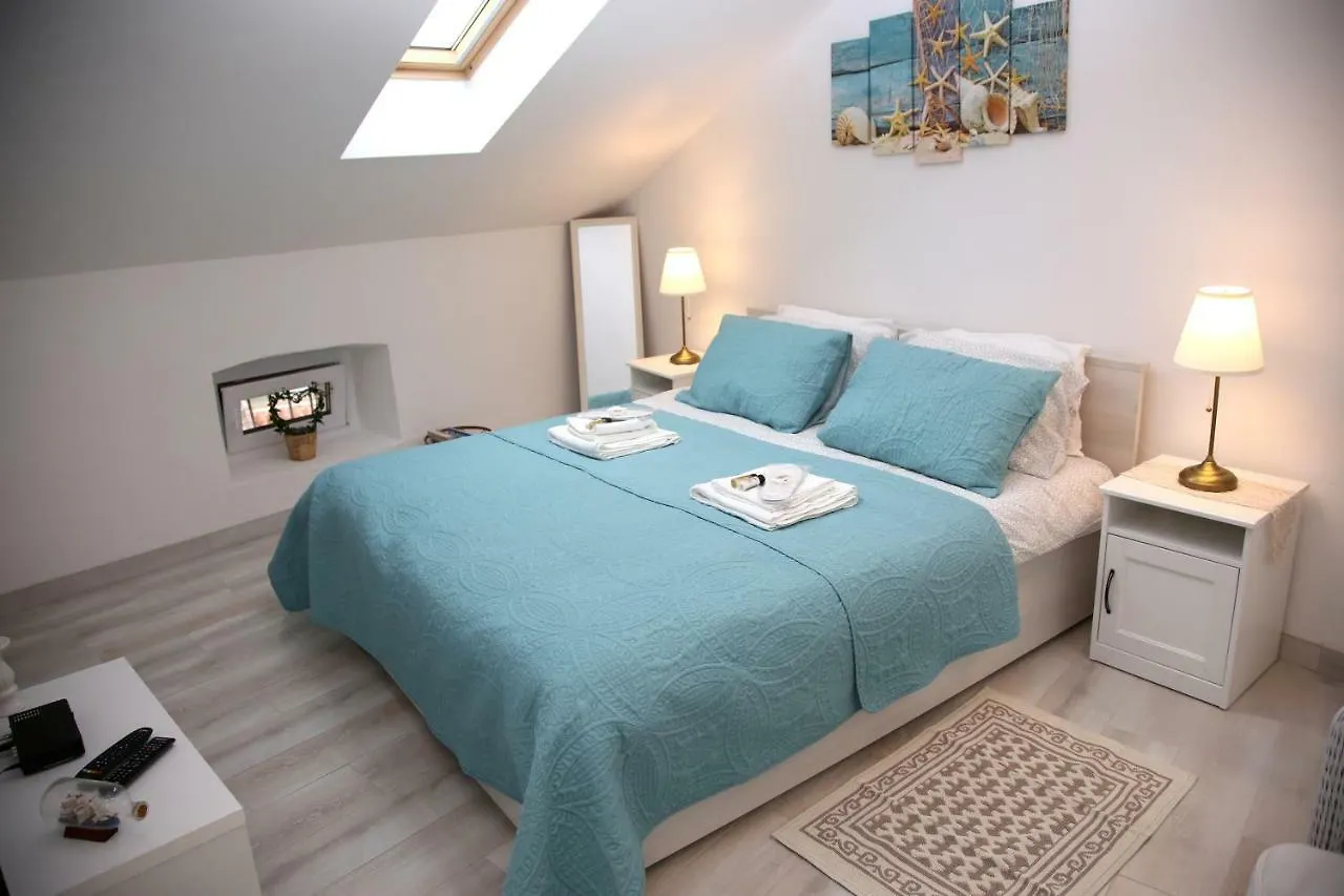 Sweet Suite With Free Private Parking Pula 0*,  Croatia